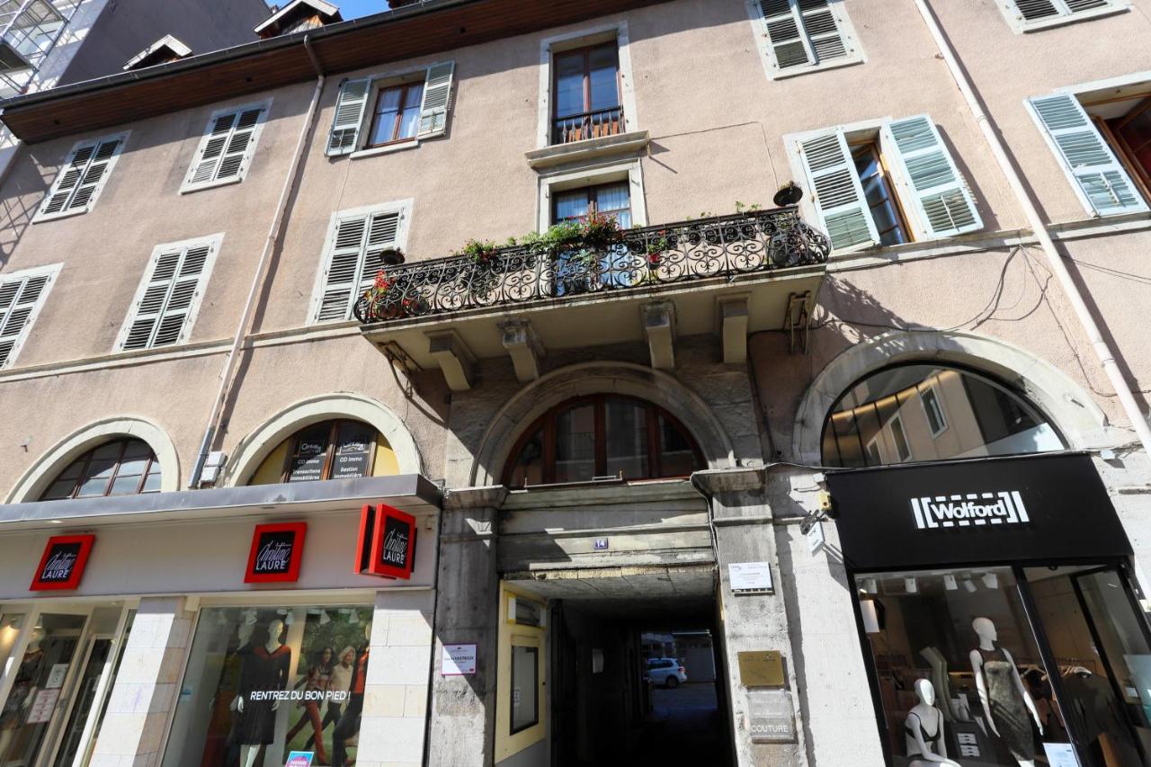 Royalement Bien ! Hyper-Centre - Wifi - Netflix - Disney Plus Annecy Luaran gambar